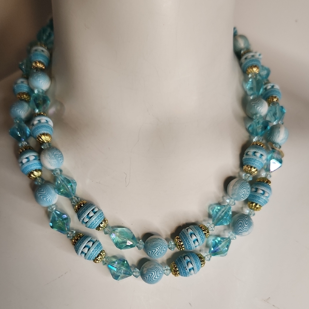 Mid Century | Turquoise Color | Carved Beaded Necklace West Germany Vintage 🔥